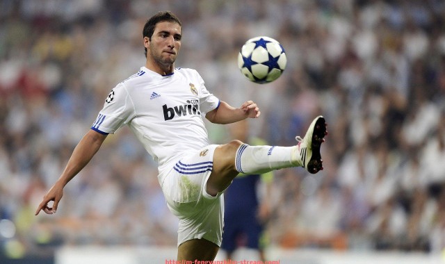 风云直播-火箭队2018年对阵迈阿密热火的比赛回顾与数据分析